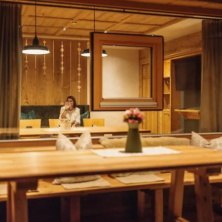 Chalet Fürthermoar Hideaways Kaprun